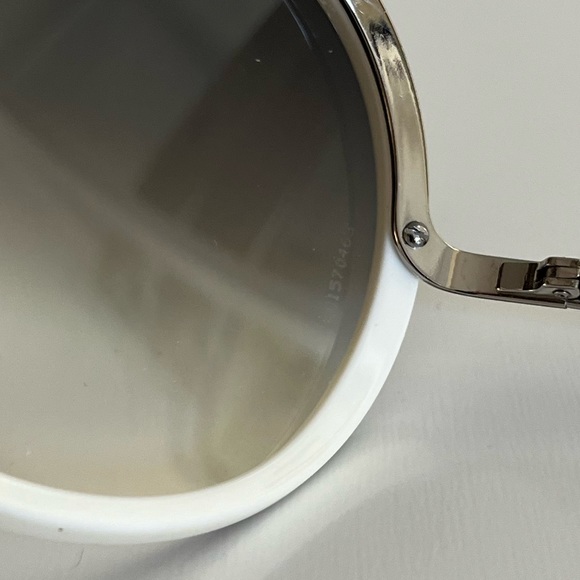 Auth VTG CHANEL Aviator Sunglasses 6006 - Picture 11 of 11